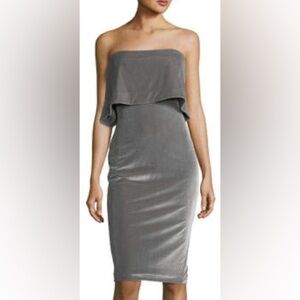LIKELY Driggs Strapless Popover Velvet Fitted Cocktail Dress Women’s Size 6 S
